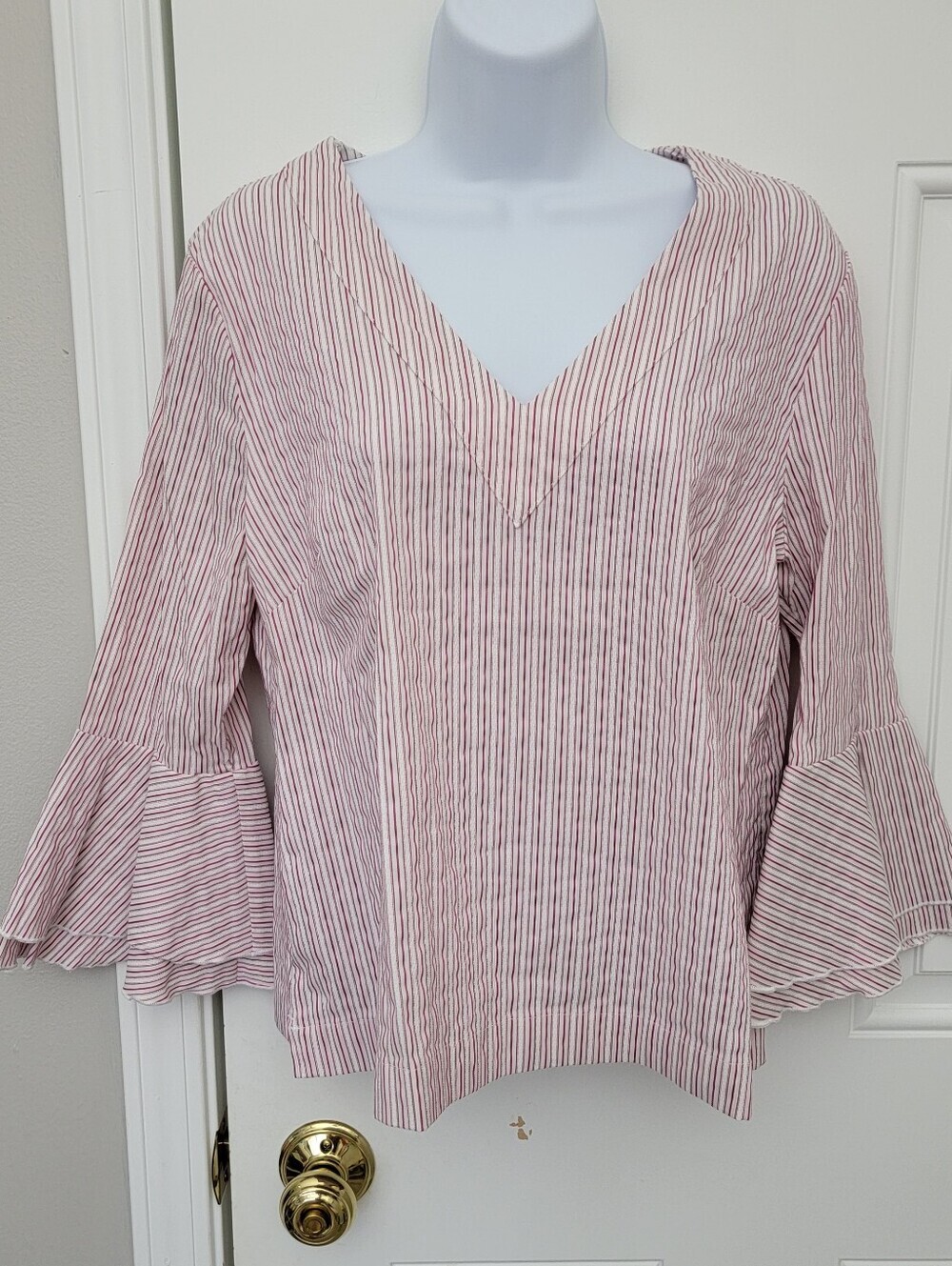 White House Black Market Size 12 Carmen Pink Striped Blouse w/ Flared Sleeves